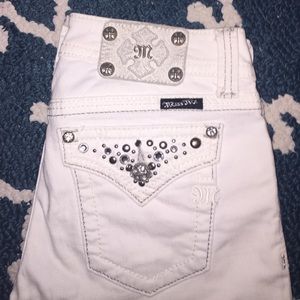 ✨Miss Me capris✨